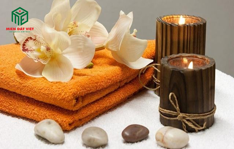 Khử mùi nhà vệ sinh bằng nến thơm