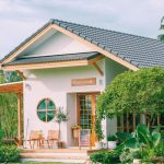 Tự xây nhà bên ruộng lúa ngập nắng